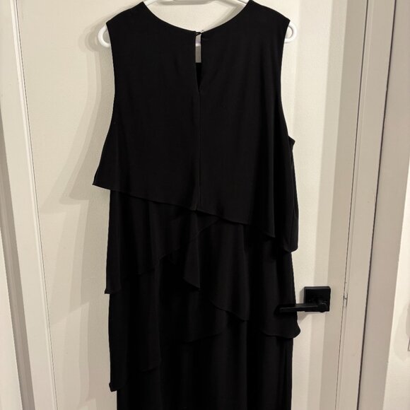 Laura Black Sleeveless Ruffled Cocktail Dress - Picture 7 of 13